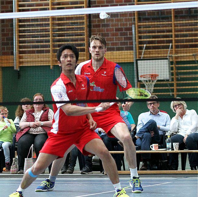 Ary Trisnanto und Nikolaj Persson, © Badmintonfotos von Frank Kossiski