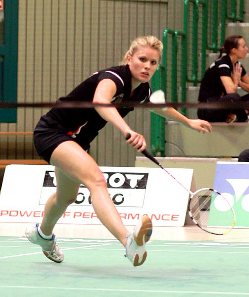 Carola Bott beim Badminton-Länderspiel Deutschland - England in Wuppertal, Foto: Frank Kossiski