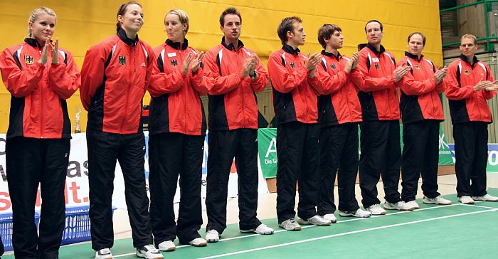Deutsche Nationalmannschaft beim Badminton-Länderspiel Deutschland - England in Wuppertal, Foto: Frank Kossiski