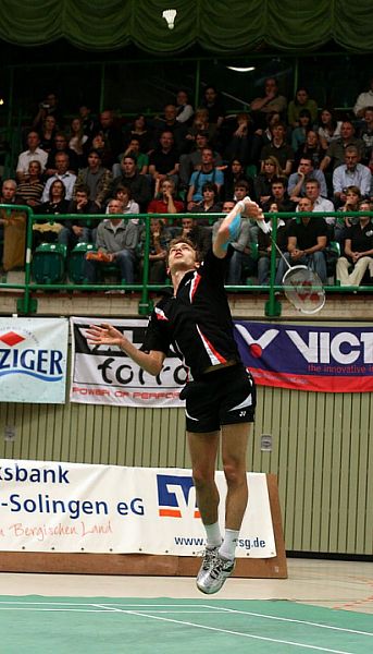 Marc Zwiebler beim Badminton-Länderspiel Deutschland - England in Wuppertal, Foto: Frank Kossiski