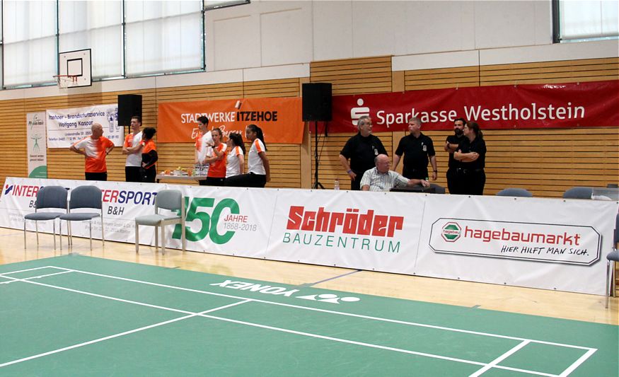 Badminton-Länderspiel Deutschland - Niederlande in Brokdorf, ausgerichtet durch den Sport-Club Itzehoe